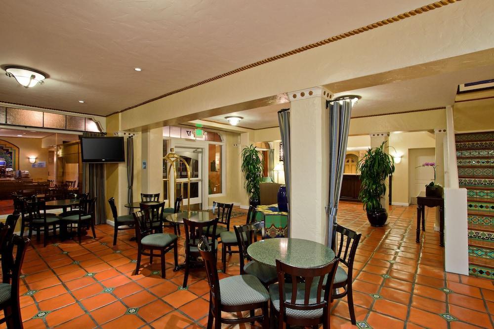 Hotel Virginia Santa Barbara, Tapestry Collection By Hilton Экстерьер фото