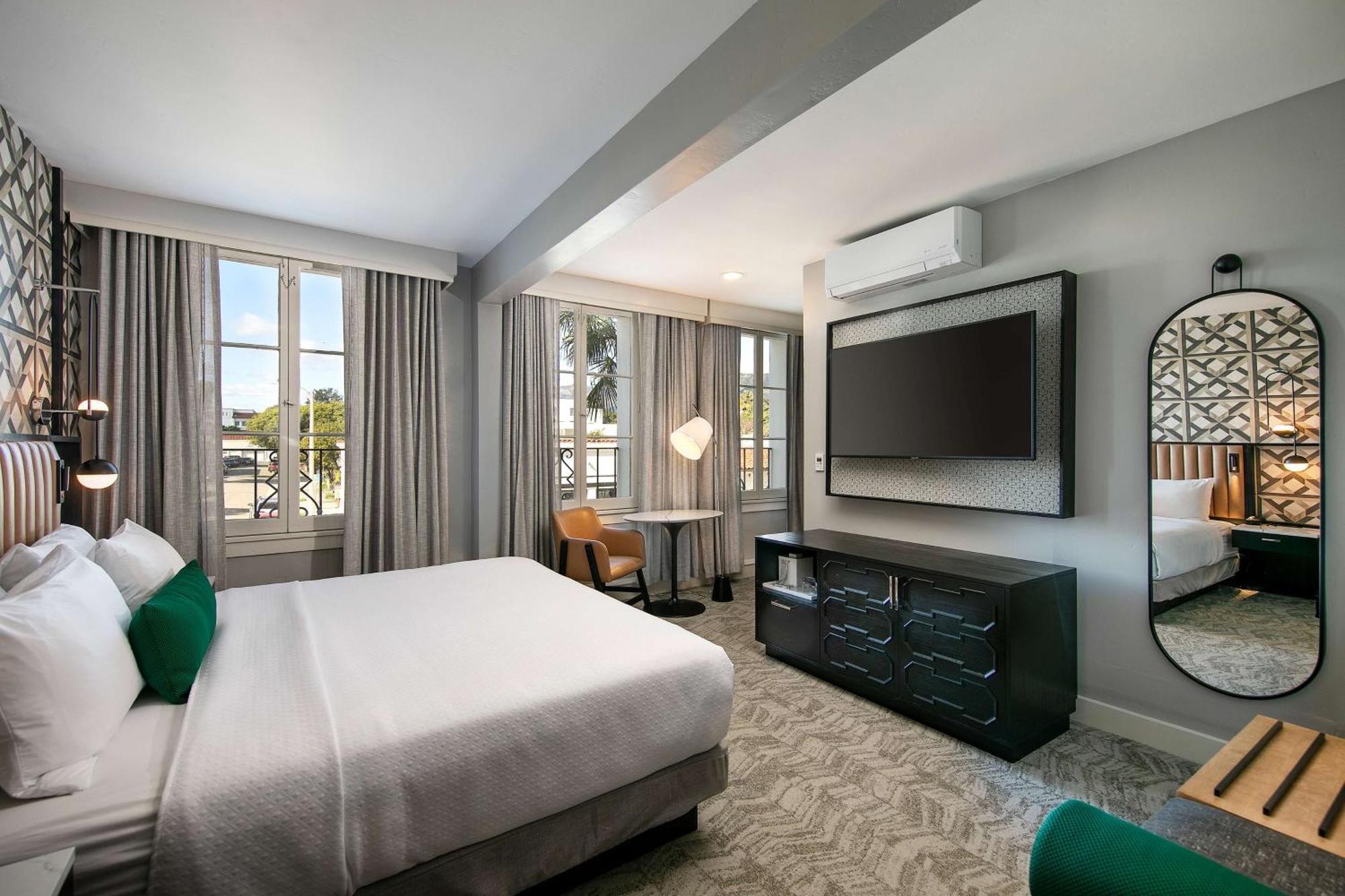 Hotel Virginia Santa Barbara, Tapestry Collection By Hilton Экстерьер фото